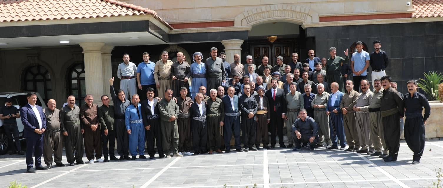 کۆبوونەوەو دانیشتن لەگەڵ بەشێک لەو پاڵەوانانەی لە رۆژی (٣١ی ئاب)